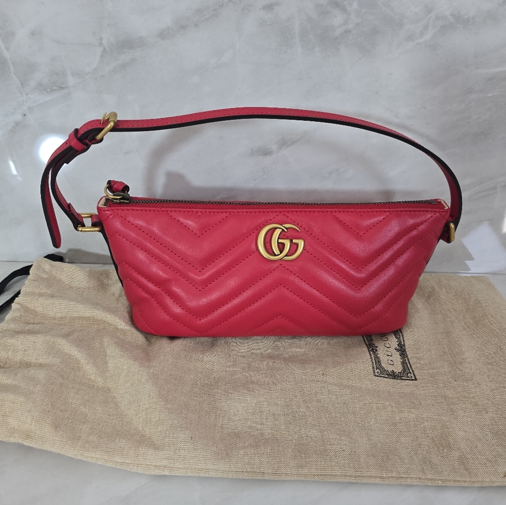 Gucci GG Marmont Red Shoulder Bag - Picture 2 of 9